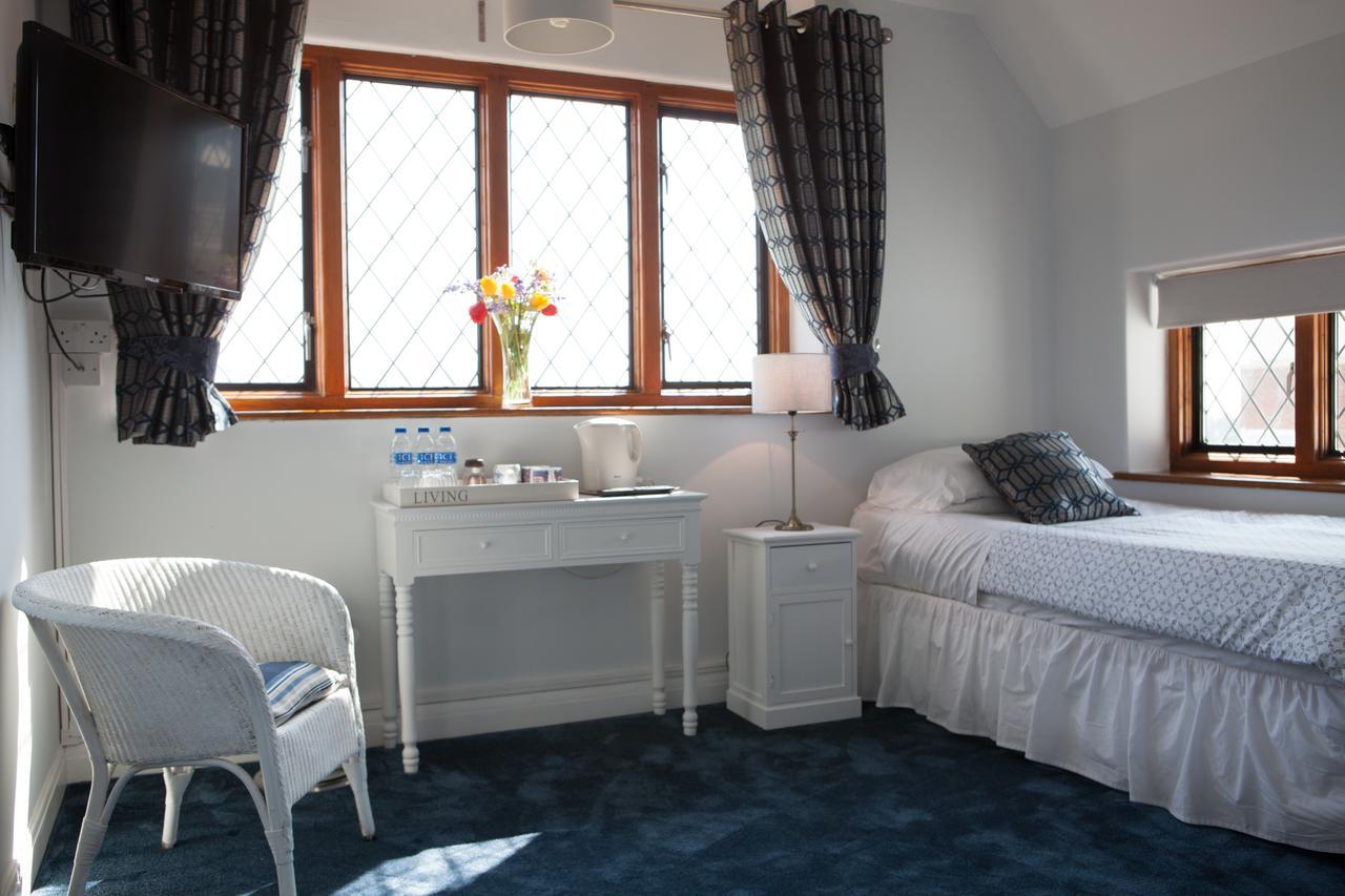 Fern Lodge Guesthouse Hythe  Zewnętrze zdjęcie