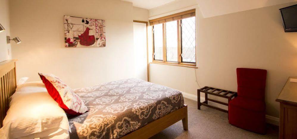 Fern Lodge Guesthouse Hythe  Zewnętrze zdjęcie