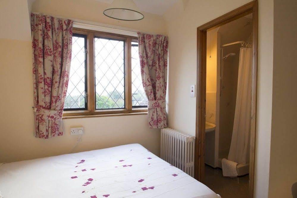 Fern Lodge Guesthouse Hythe  Zewnętrze zdjęcie